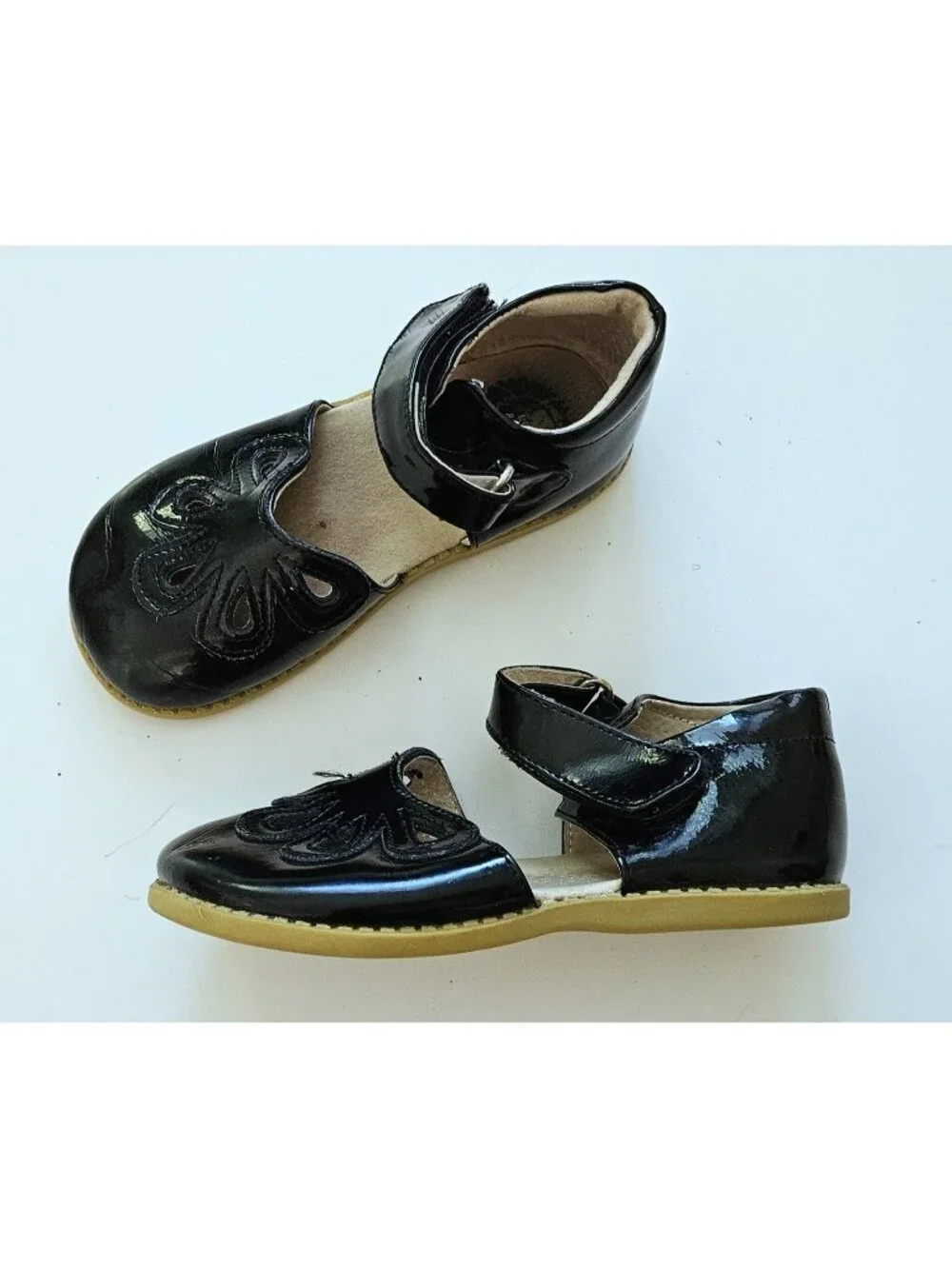 Livie and & Luca 10 Toddler Petals Black Patent Mary Janes Shoes